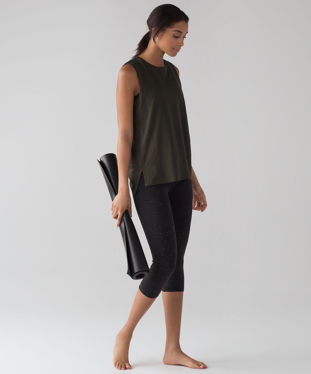 Lululemon Free To Flow Crop - Black / White