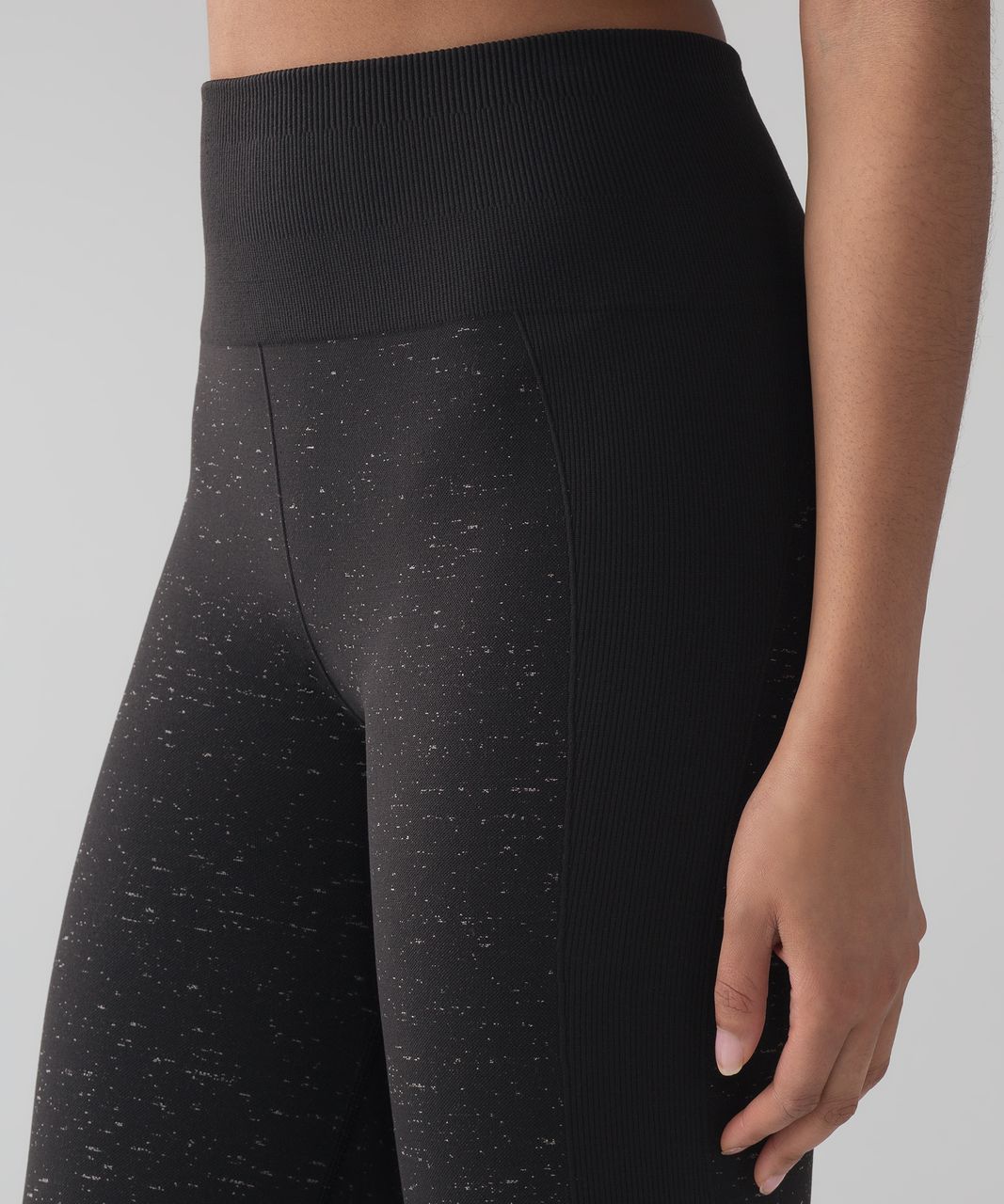 Lululemon Free To Flow Crop - Black / White