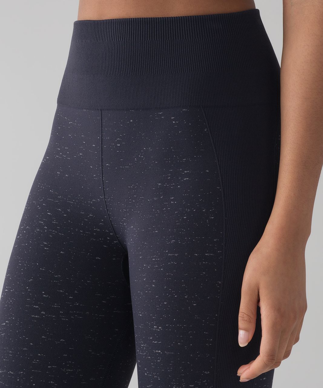 Lululemon Free To Flow 7/8 Tight - Midnight Navy / White