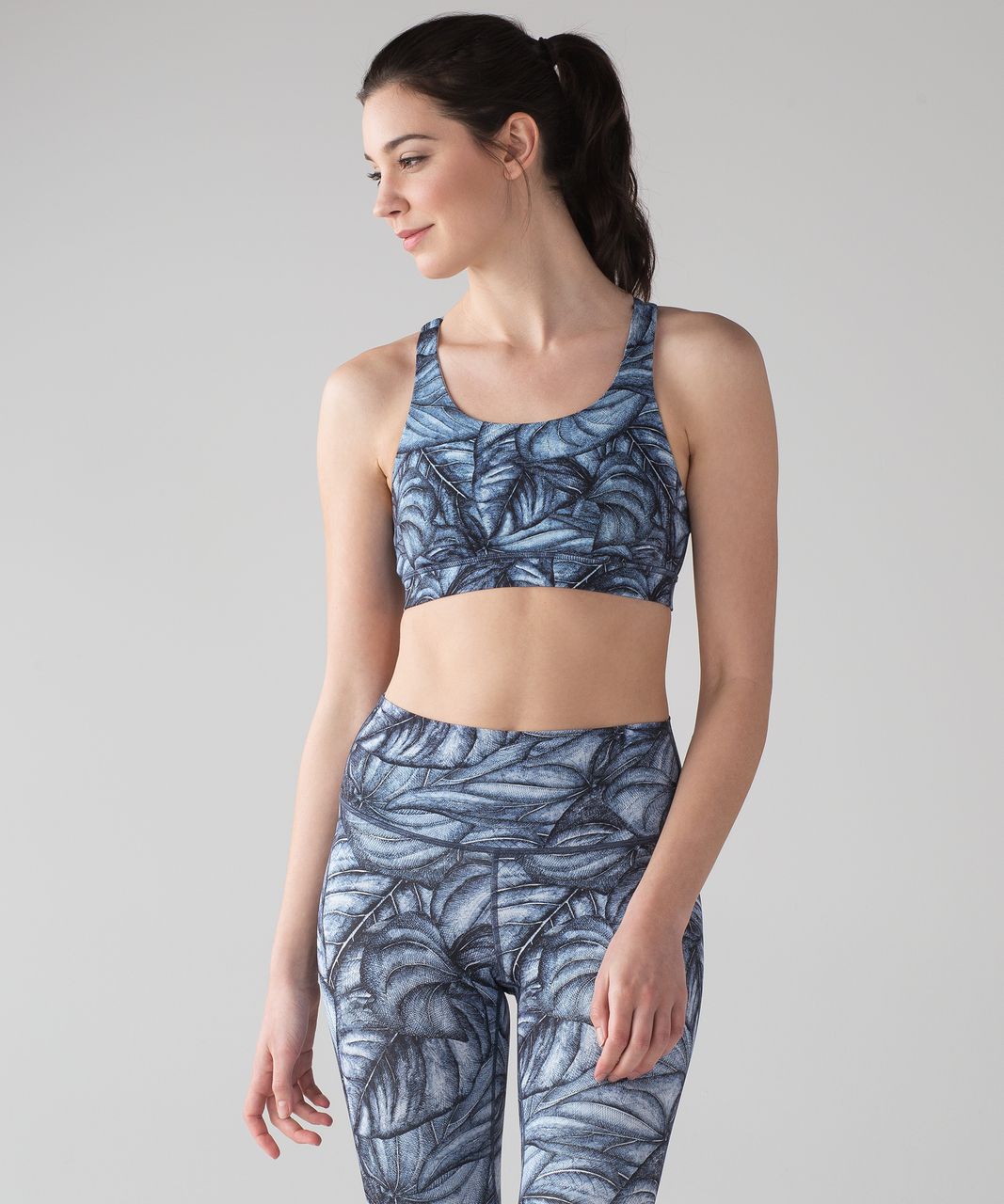 Lululemon Energy Bra - Curious Jungle Multi / Black - lulu fanatics