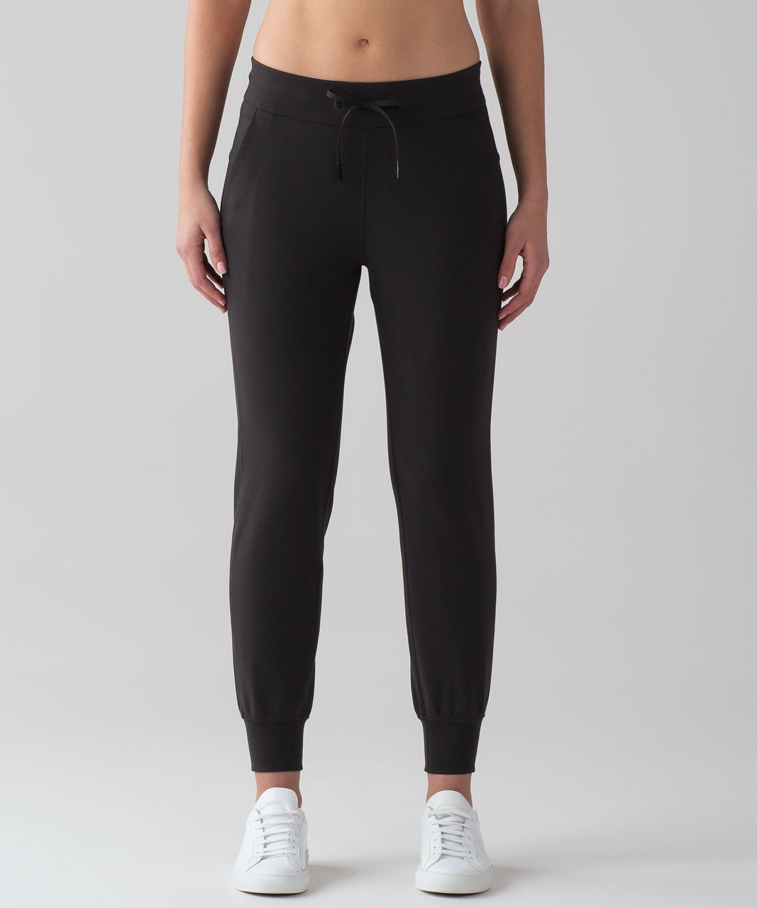 black lululemon joggers