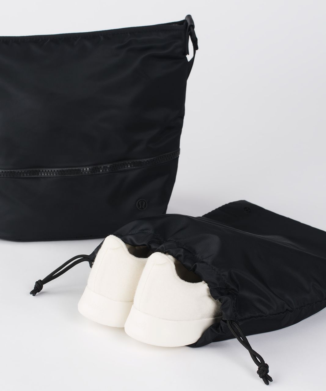 Lululemon Go Lightly Shoulder Bag - Black