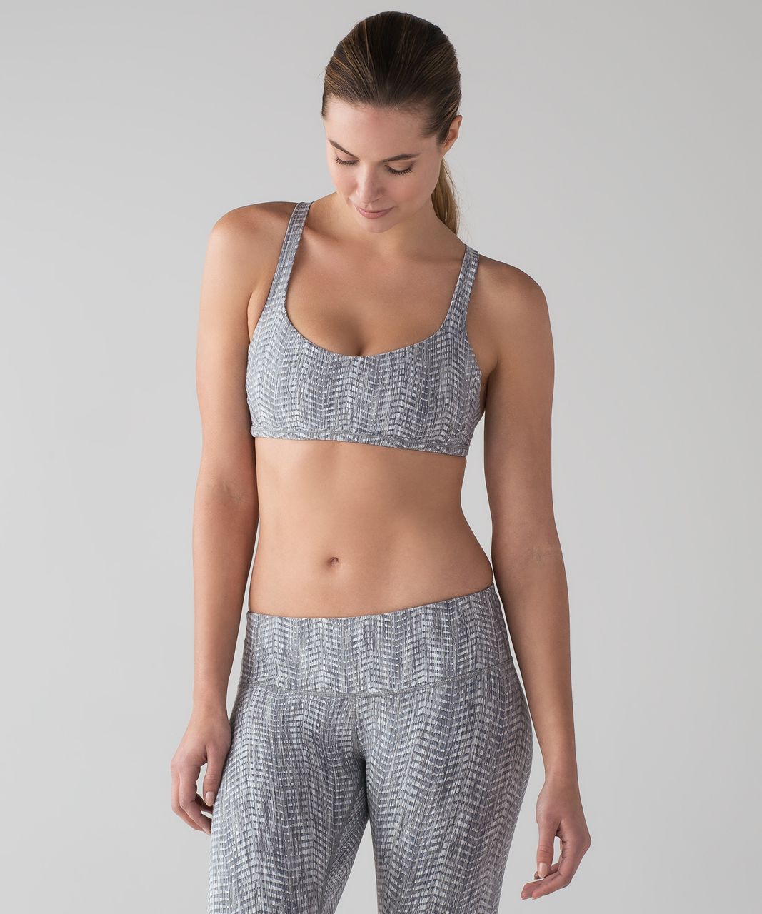 Lululemon Free To Be Zen Bra - Luon Arrow Jacquard Battleship Silver Spoon