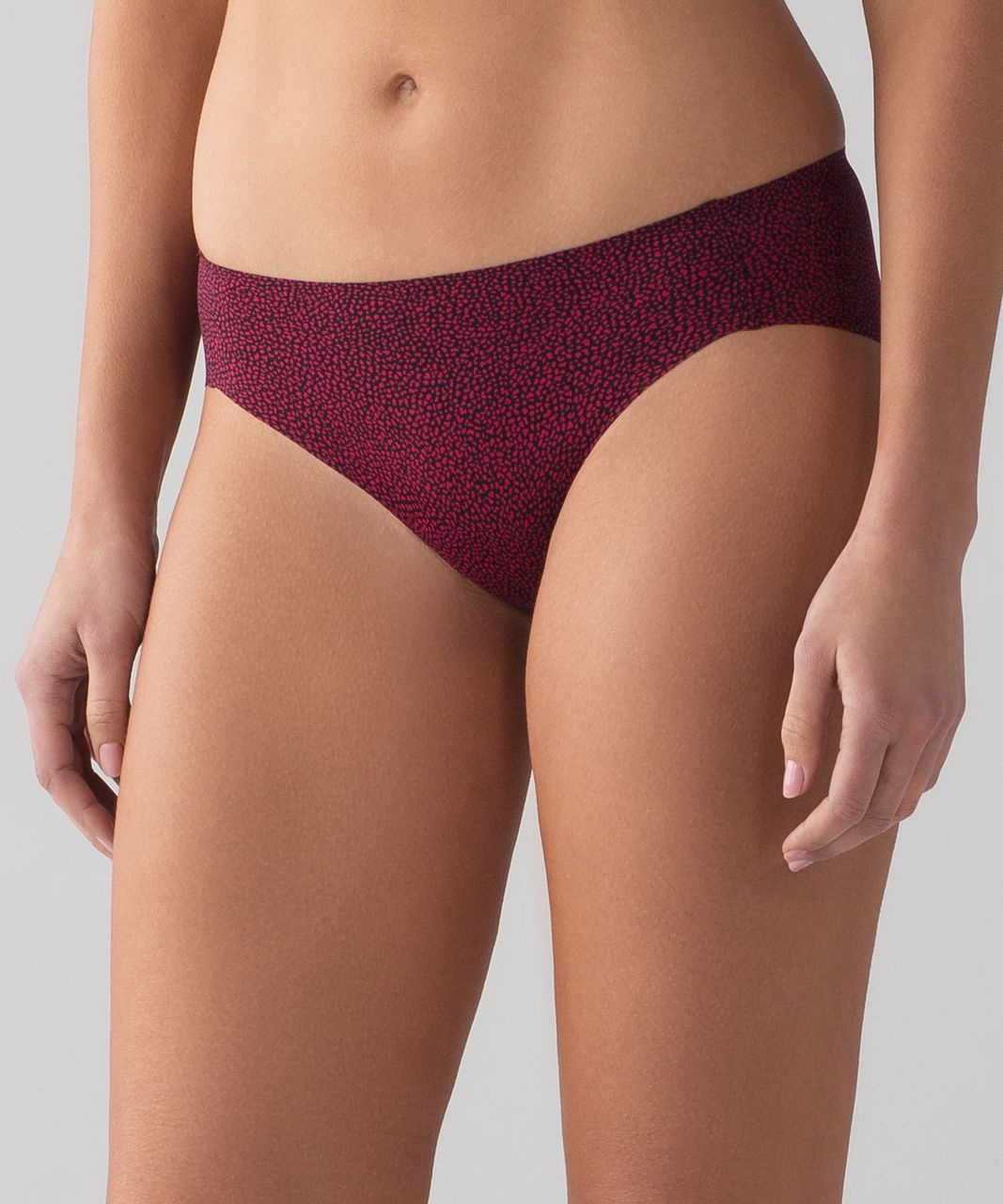 Lululemon Namastay Put Hipster - Chakra Print Ruby Red Black