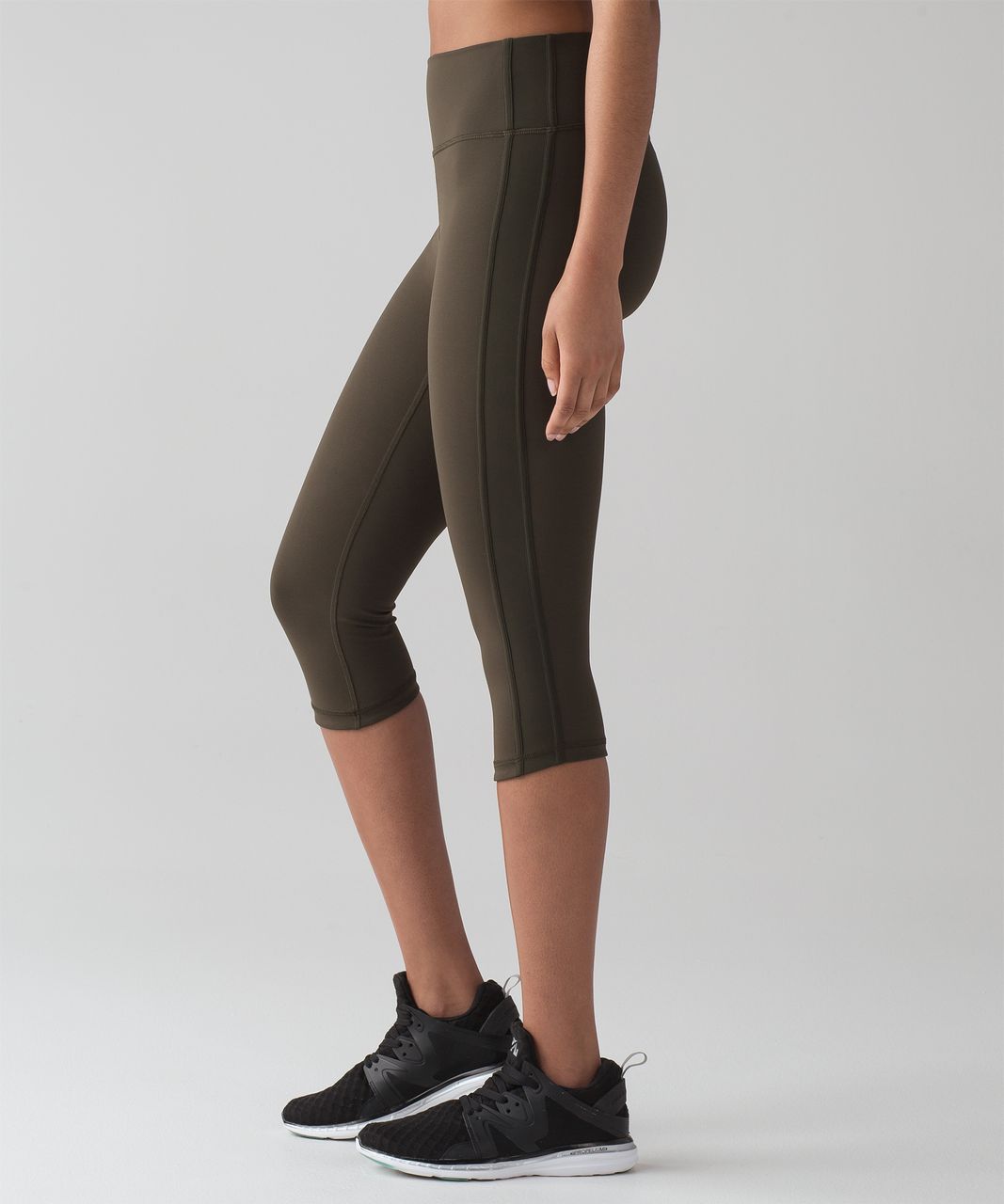 Lululemon Squad Goals Crop 17 Dark Olive Leggings Women's Size 6