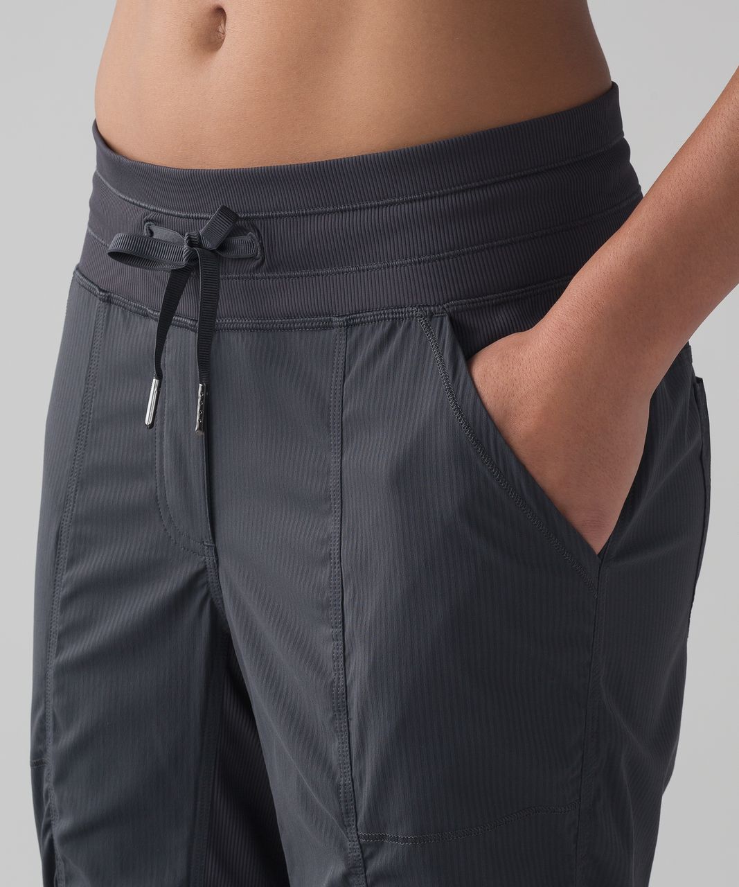 How to Tie Lululemon Studio Pants for a Perfect Fit - Playbite