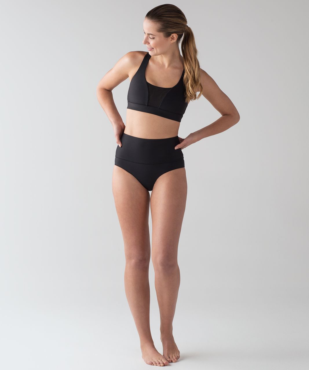 Lululemon Vitalize Swim Bra - Black