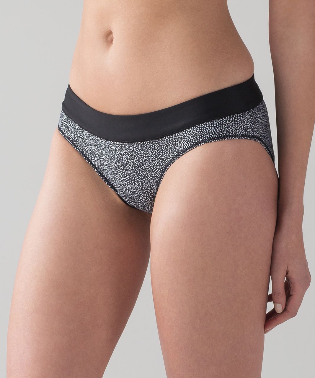 Lululemon Tidal Flow Full Bottom II - Chakra Print Alpine White Black / Black