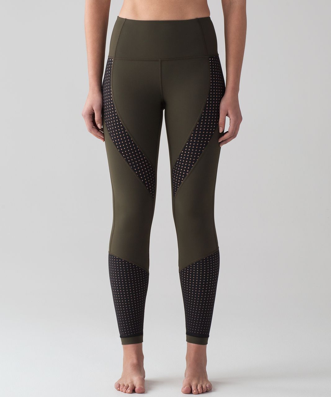 Where Is the Lululemon Logo on Leggings? Find Out Here! - Playbite