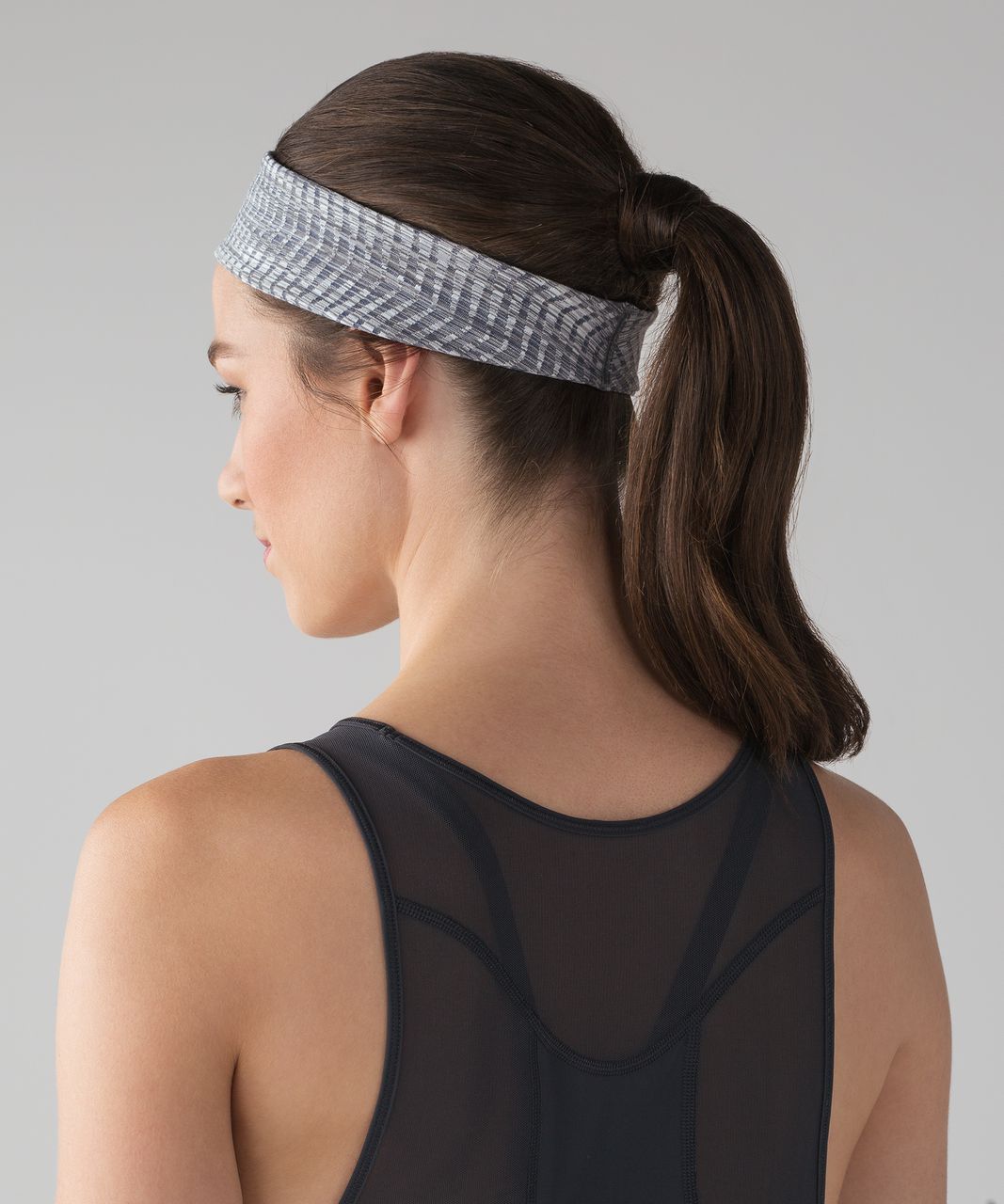 Lululemon Fly Away Tamer Headband II - Luon Arrow Jacquard Battleship Silver Spoon