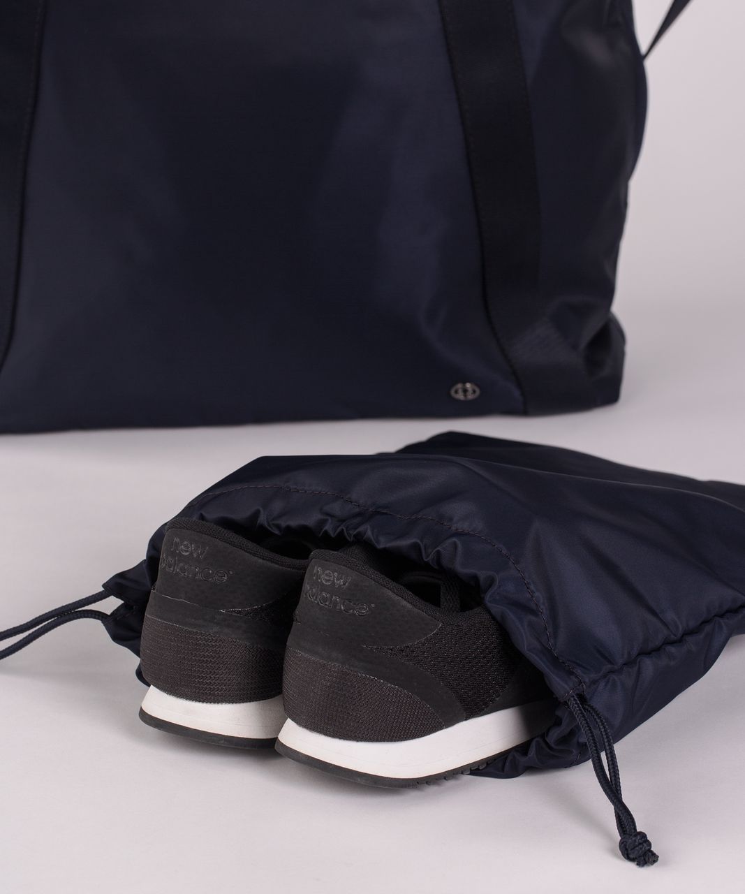 Lululemon Carry The Day Bag (Heatproof Pocket) - Midnight Navy