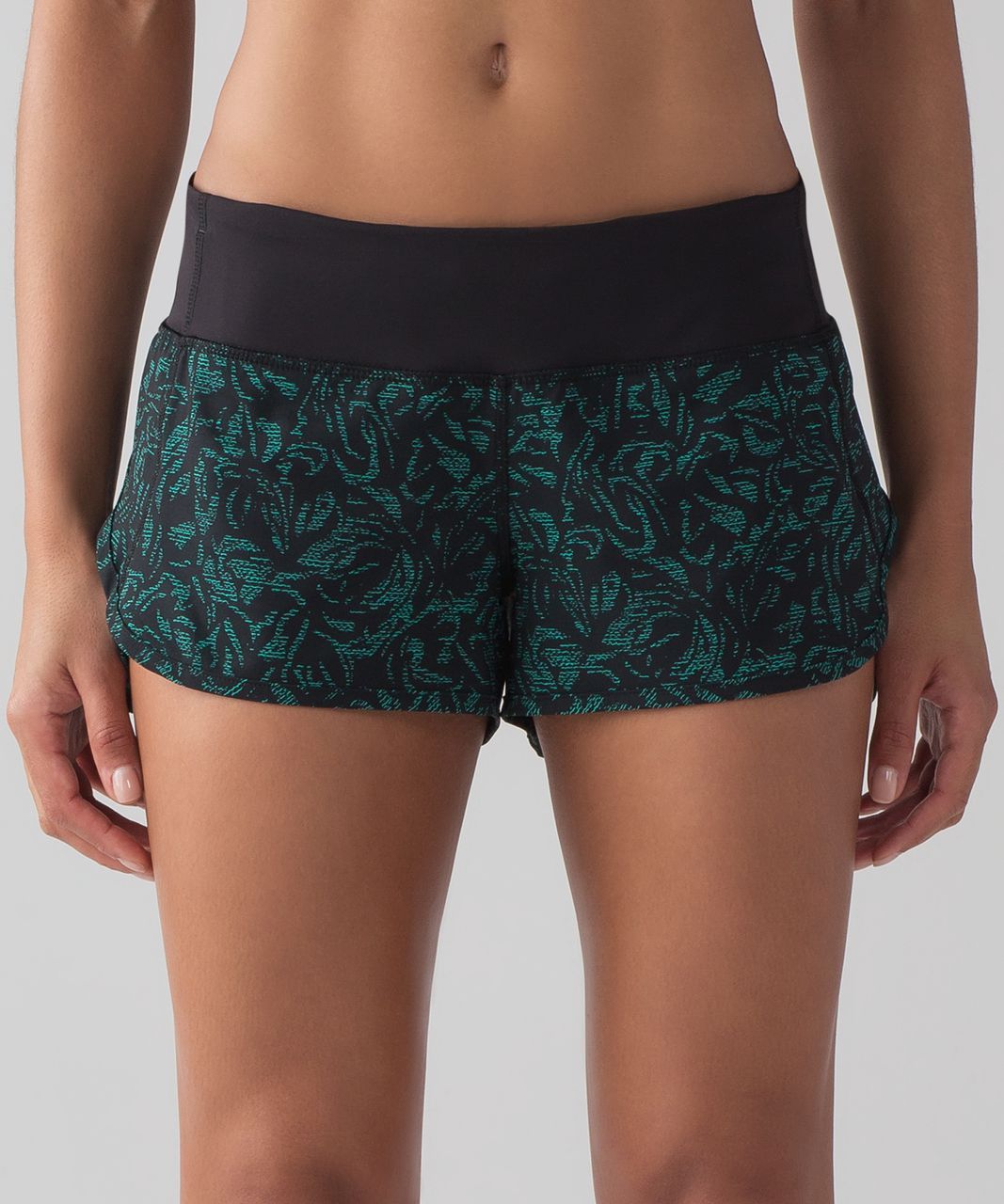 Lululemon Speed Short (4-way Stretch 2.5") - Thrive Viridian Green Black / Black