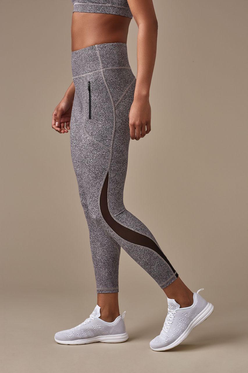 Lululemon Invigorate 7/8 Tight (25) - Sea Spray Alpine White Dark Chrome -  lulu fanatics