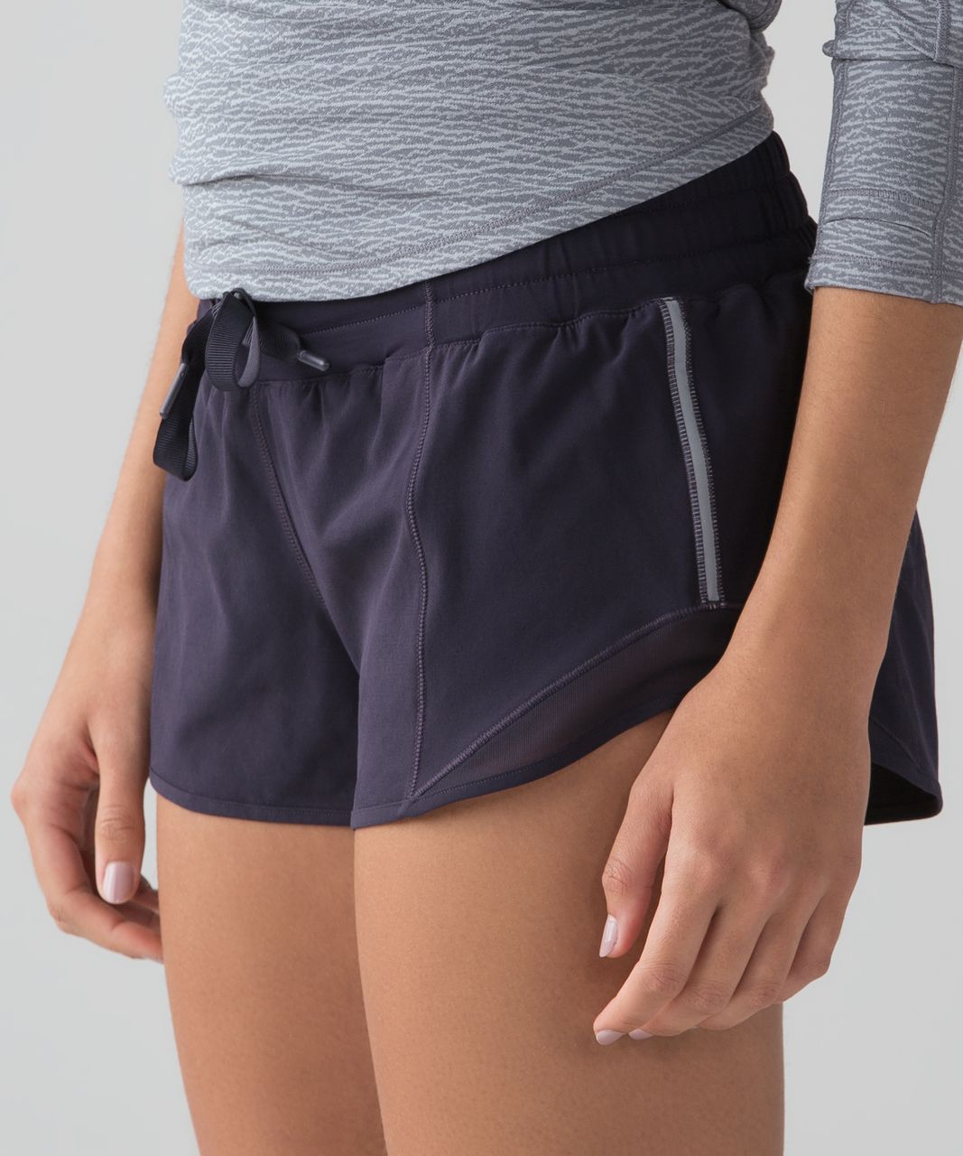 Lululemon Hotty Hot Short (2.5") - Black Grape