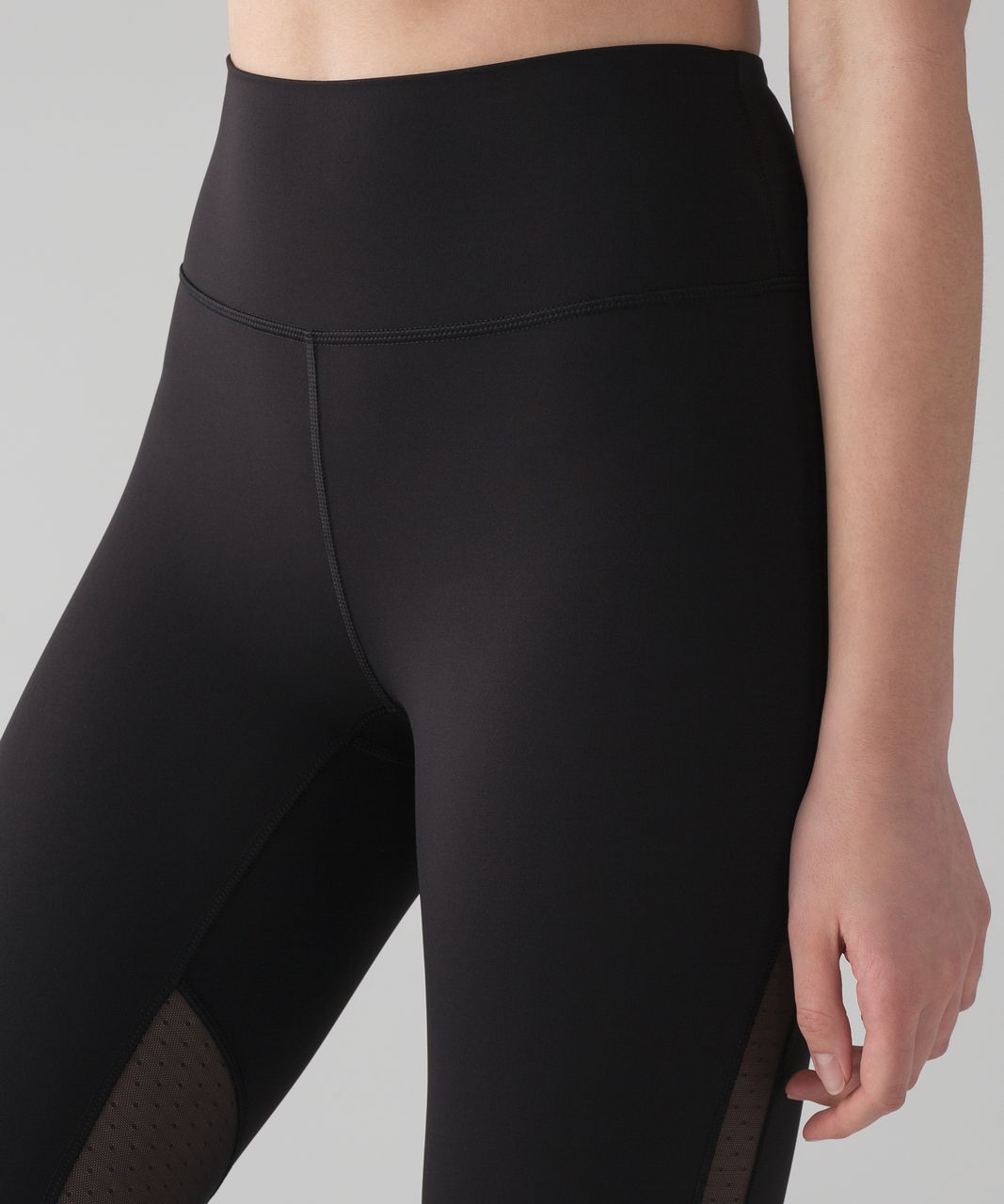 Lululemon Revitalize Crop (21") - Black