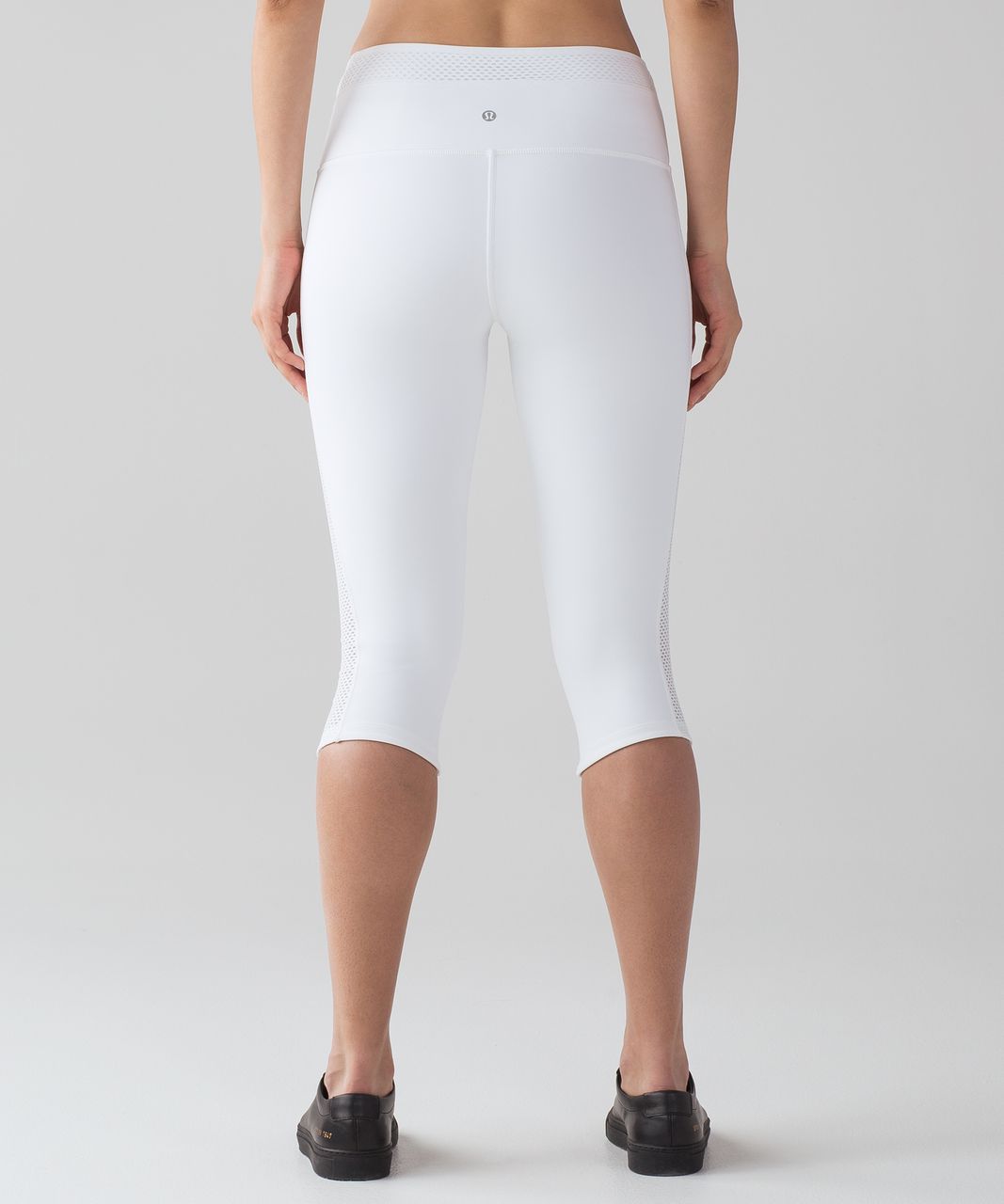 Lululemon Keep Score Crop (17") - White