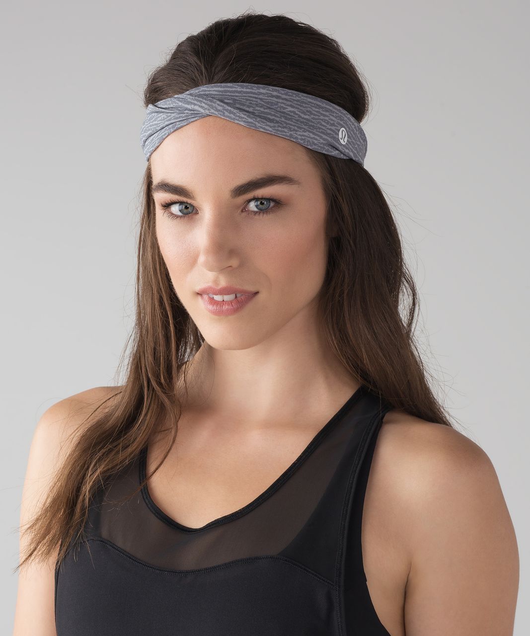 Download Lululemon Meshed Up Headband - Sheer Luon Pebble Jacquard V2 Arctic Grey Ice Grey / White - lulu ...