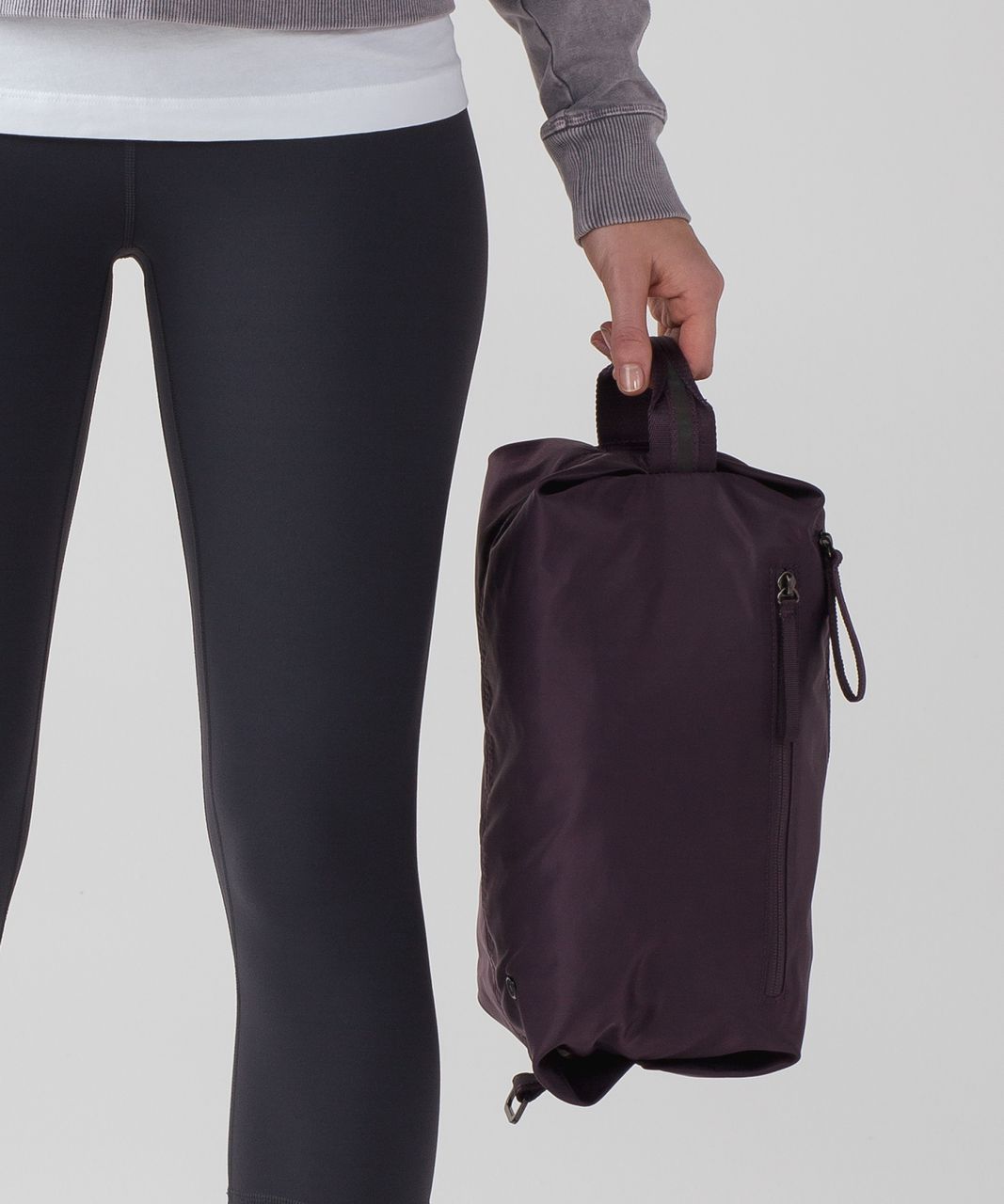 Lululemon Fast Track Bag (3L) - Black Currant