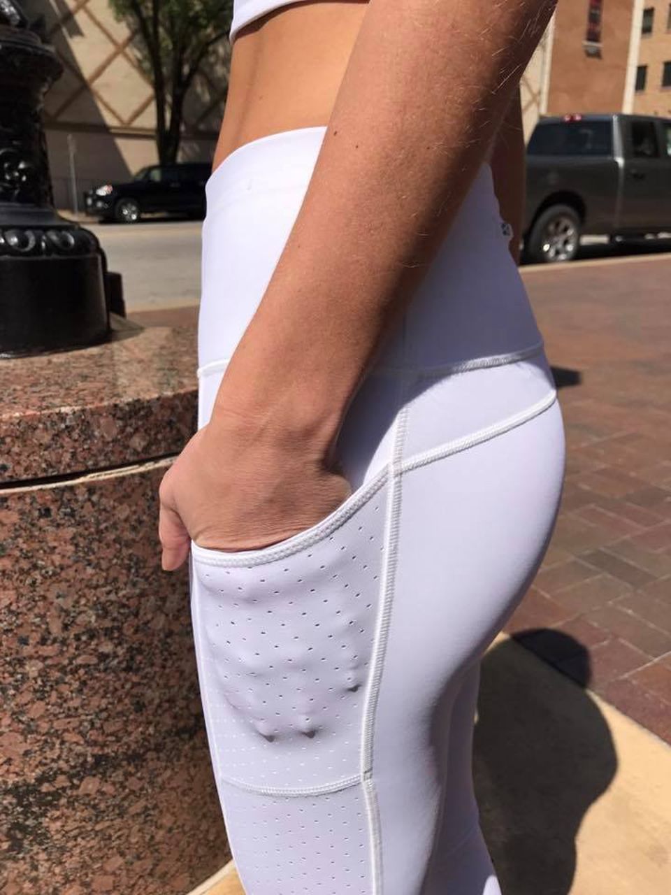 Lululemon Mind Over Miles Crop (17 ) - White - lulu fanatics