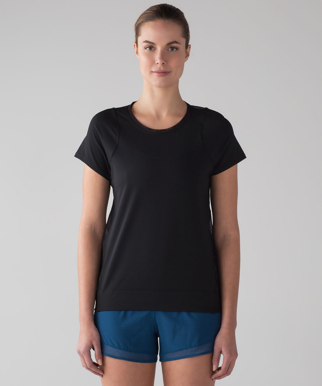 Women's Run Short Sleeve T-Shirt - All in Motion Black L - Miazone