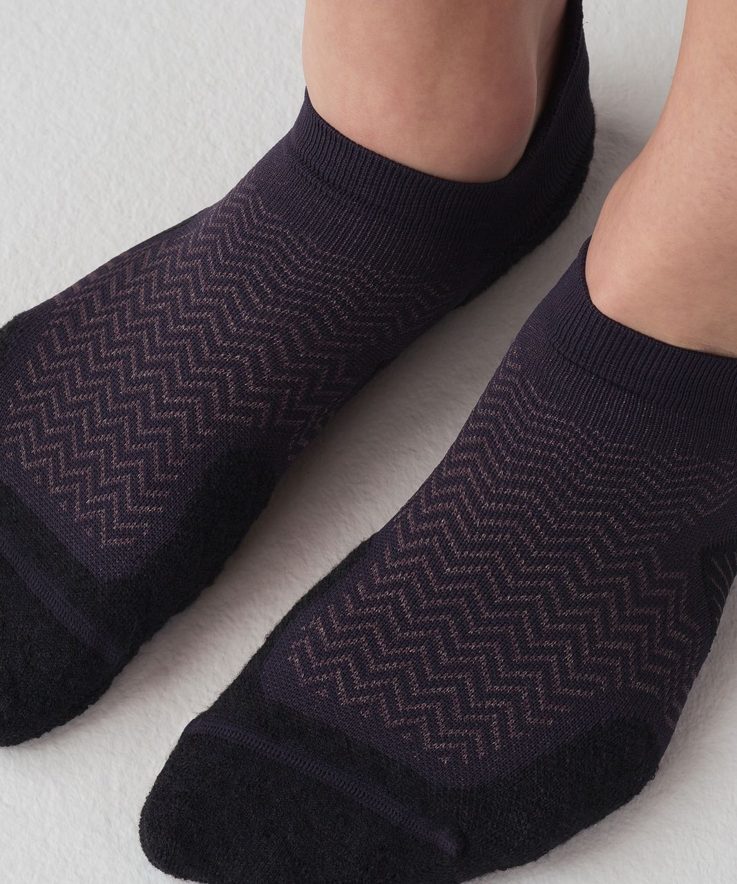 Lululemon Speed Sock *Silver - Black Grape / Black Currant