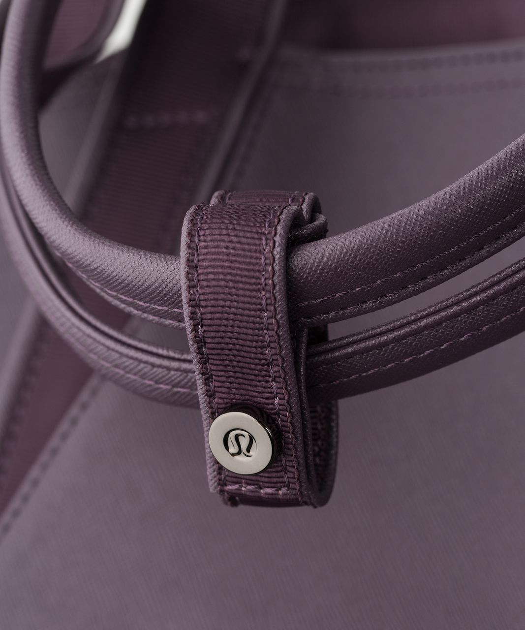 Lululemon All Day Tote (Mini 15L) - Black Currant