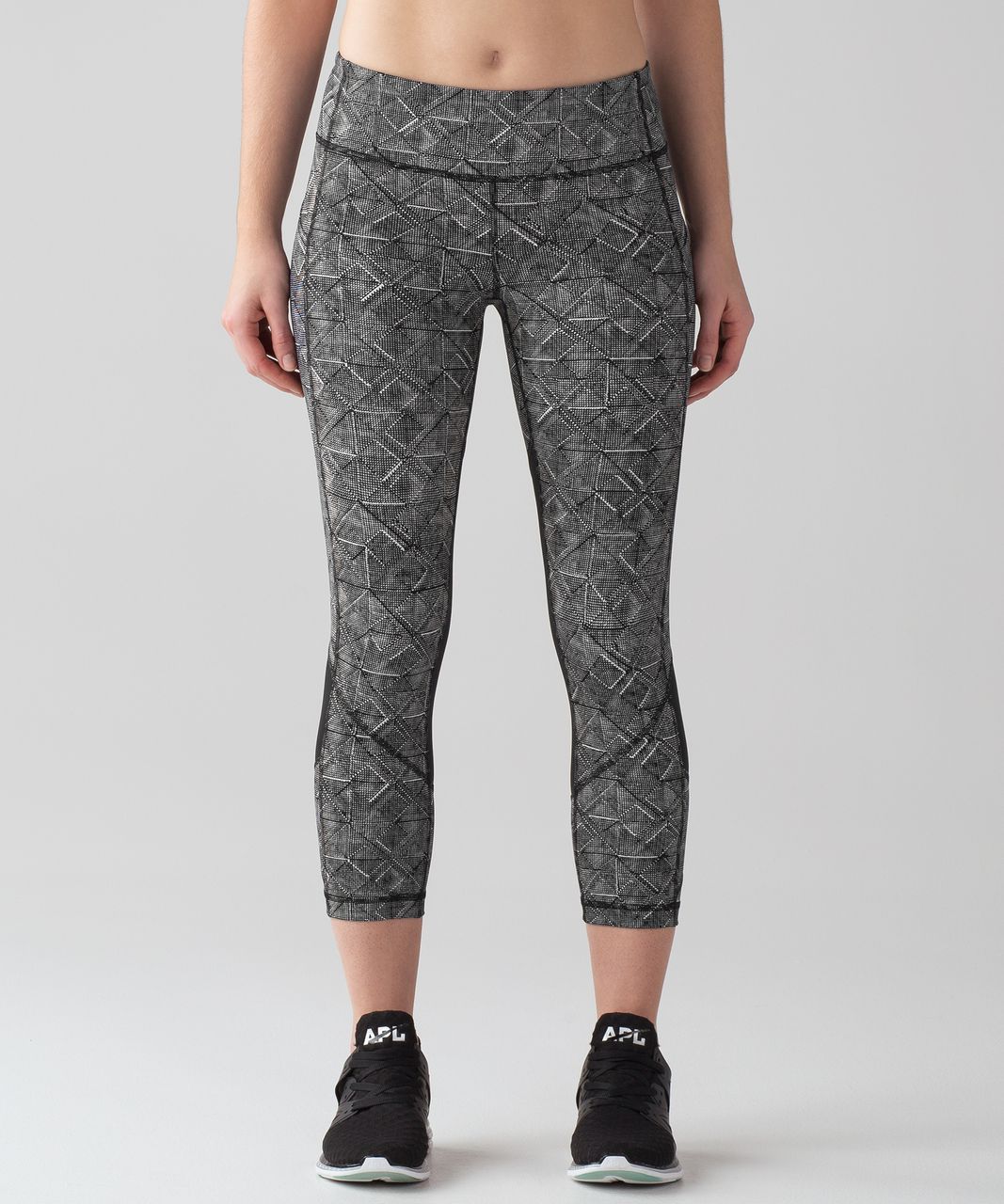 Lululemon Pace Rival Crop (22) - Formation Alpine White Black / Black -  lulu fanatics