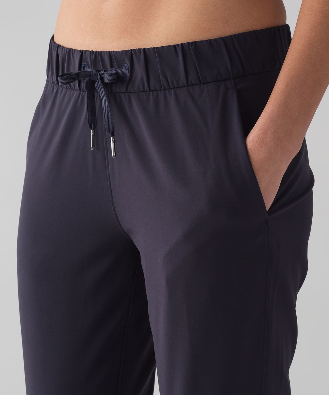 Lululemon On The Fly Pant *Woven 28 - Midnight Navy - lulu fanatics