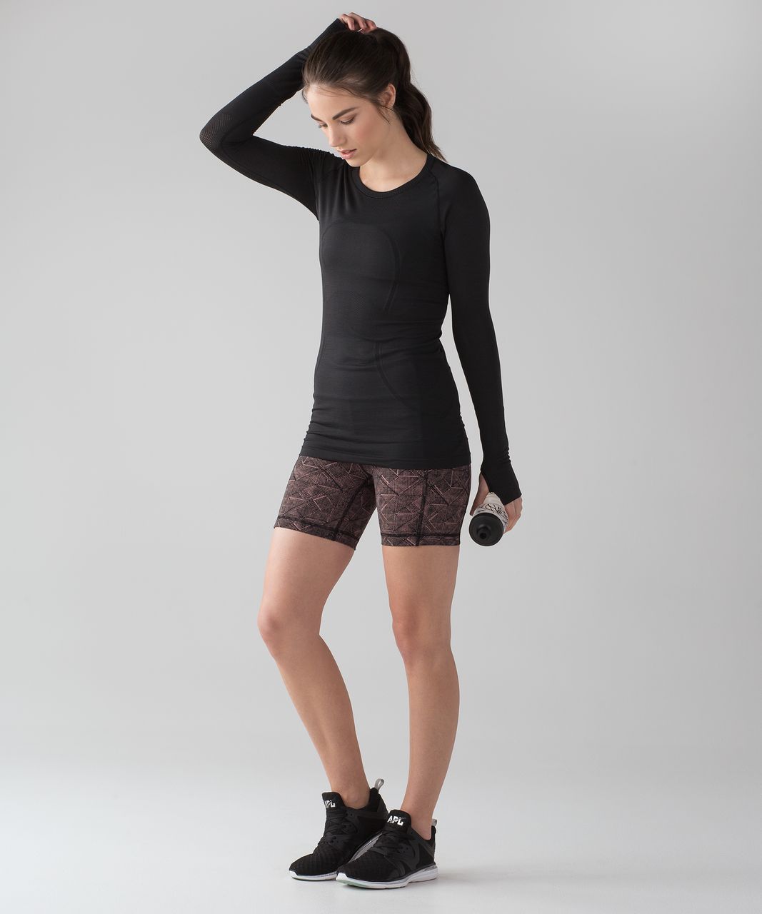 Lululemon Sole Training Short (6") - Formation Quicksand Black / Black