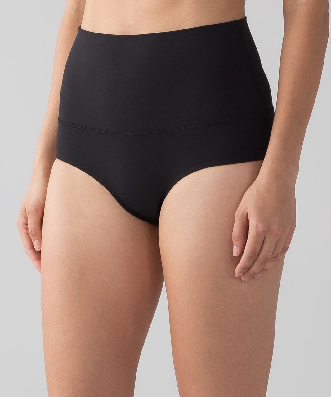 Lululemon Arise Short - Black