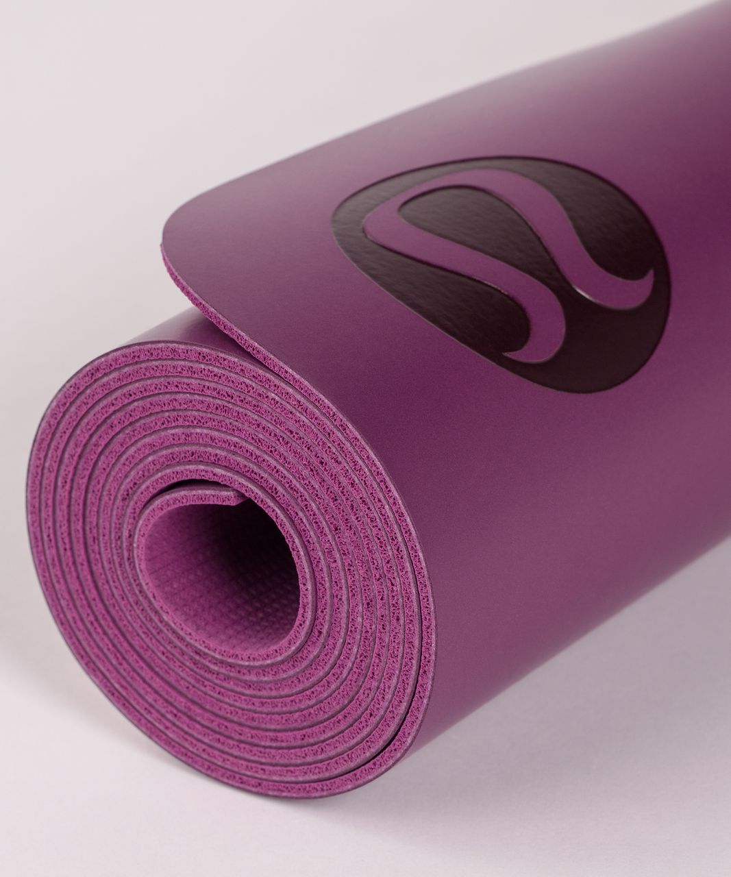 Lululemon The Reversible Mat 3mm - Marvel / Deep Fuschia