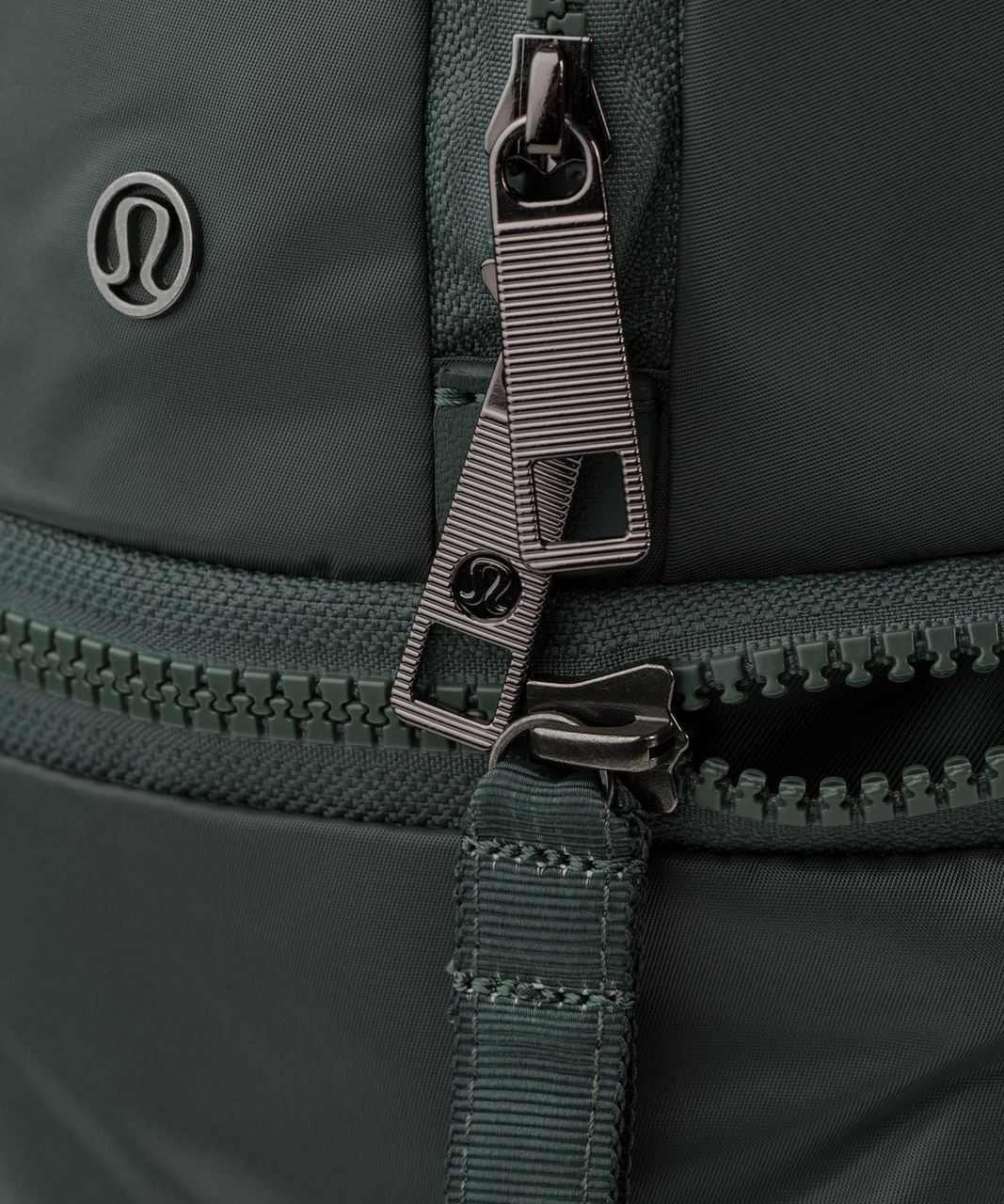 Lululemon City Adventurer Backpack *17L - Dark Forest