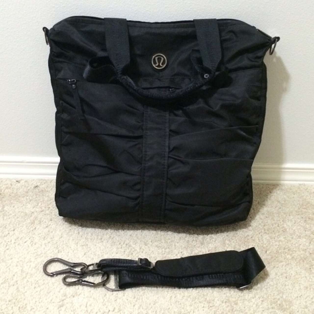 lululemon gym bag