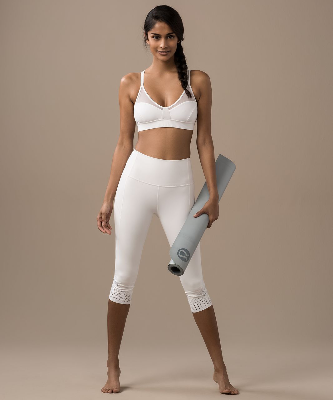 BNWT Buffbunny Alpha Sports Bra White Size M in Nubre Material (like  Lululemon, Alphalete), Women's Fashion, Activewear on Carousell