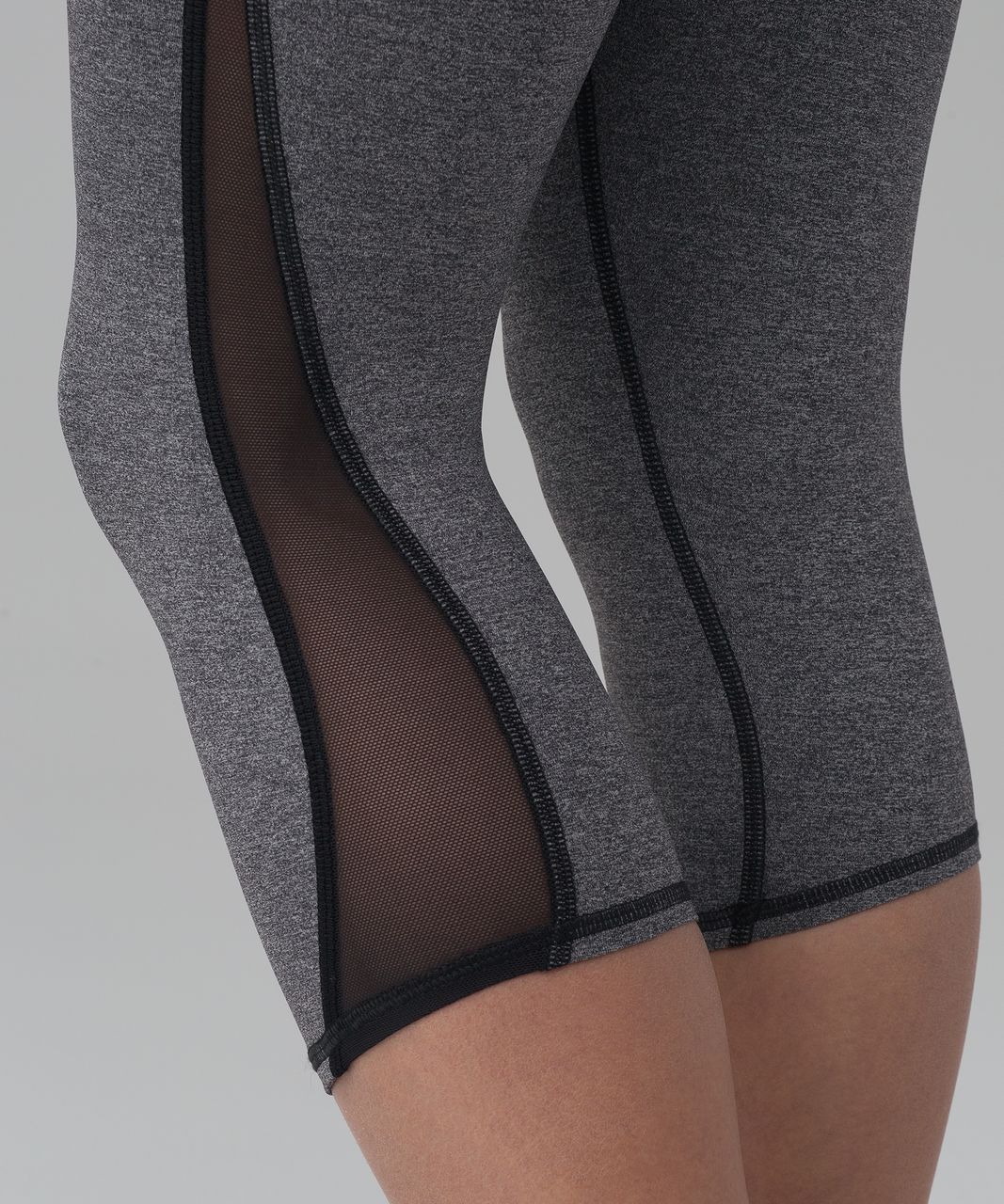 Lululemon Train Times Crop (17") - Heathered Black / Black