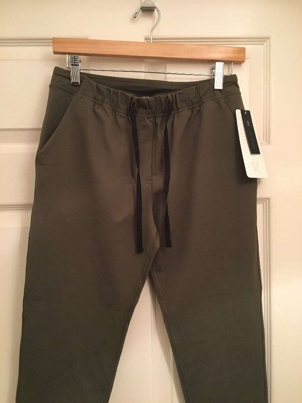 Lululemon Jet Crop (Slim) (Luon 19) - Cherry Cheetah Dark Slate