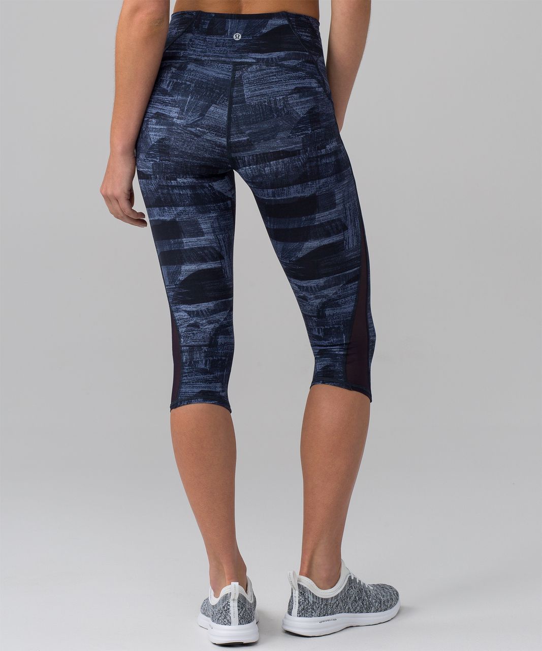 Lululemon Train Times Crop (17") - Transition Multi Midnight Navy / Black