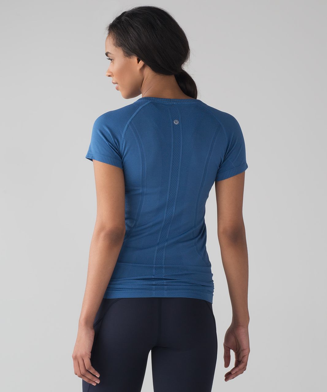 Lululemon Swiftly Tech Short Sleeve Crew - Royal / Royal