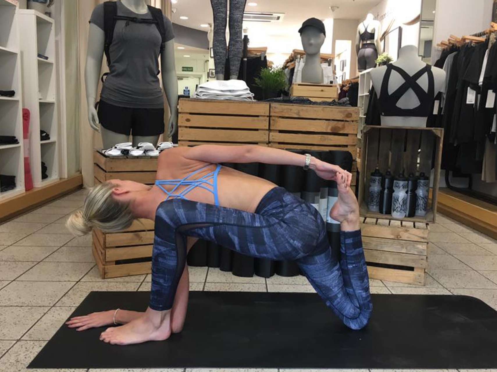 Lululemon Train Times 7/8 Pant *25 - Transition Multi Midnight Navy /  Black - lulu fanatics