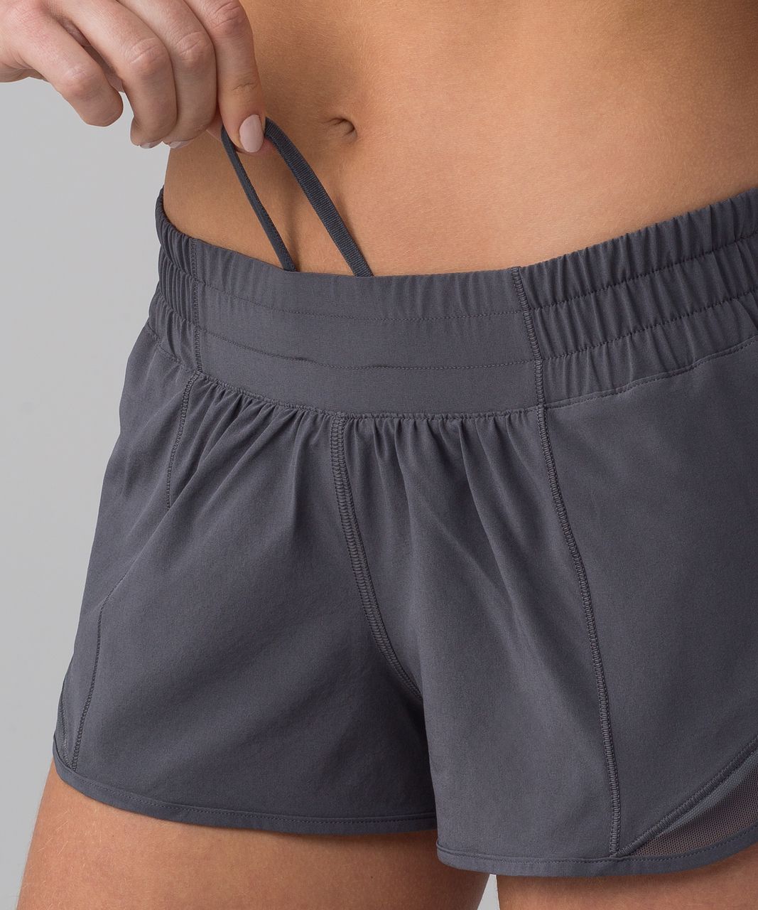 Lululemon Hotty Hot Short II (2.5") - Dark Carbon