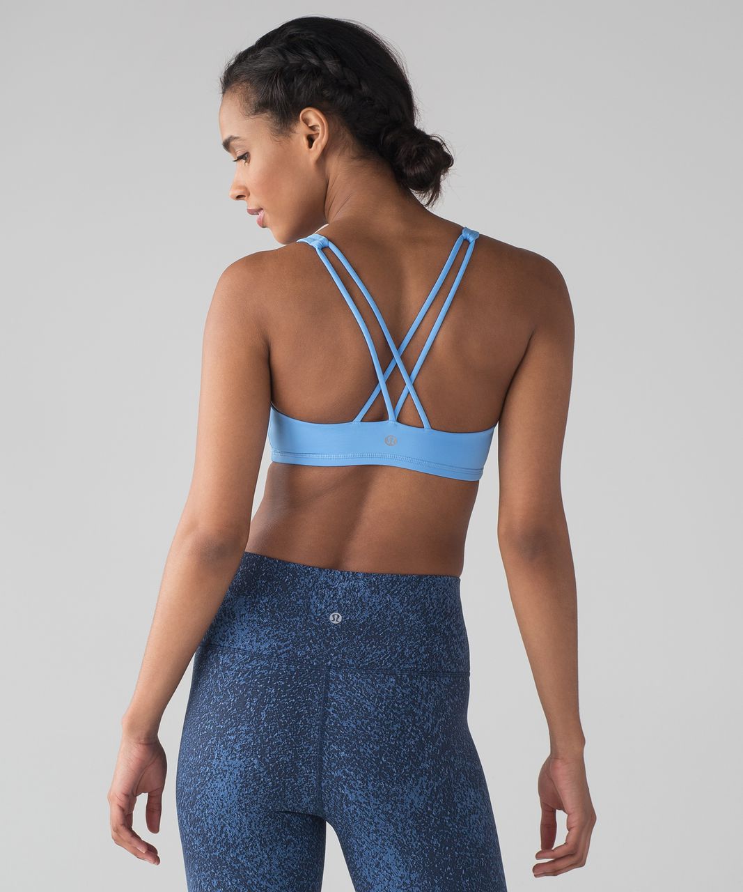 https://storage.googleapis.com/lulu-fanatics/product/25921/1280/lululemon-free-to-be-bra-aero-blue-029800-159128.jpg