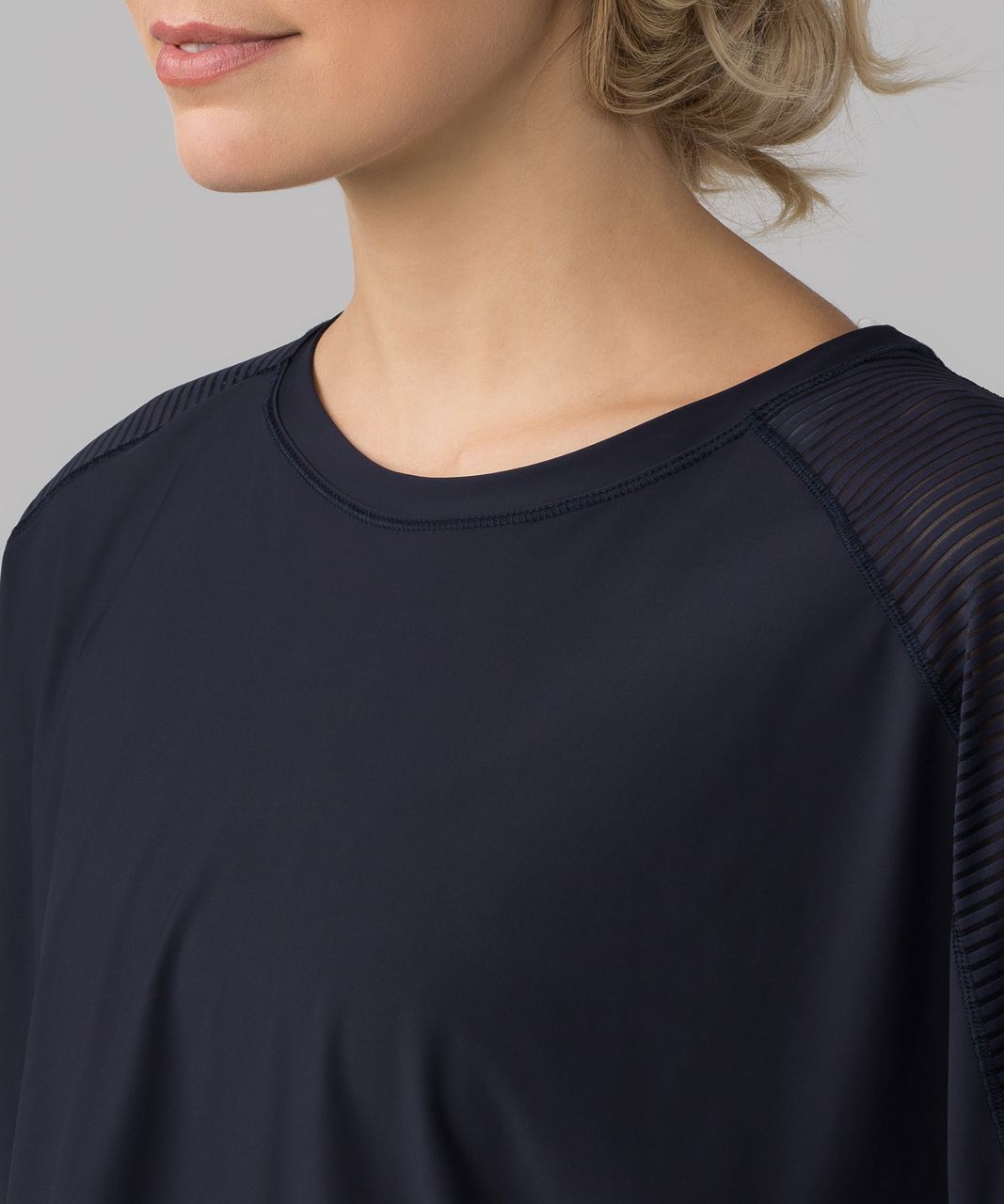 Lululemon Lean In Short Sleeve - Midnight Navy