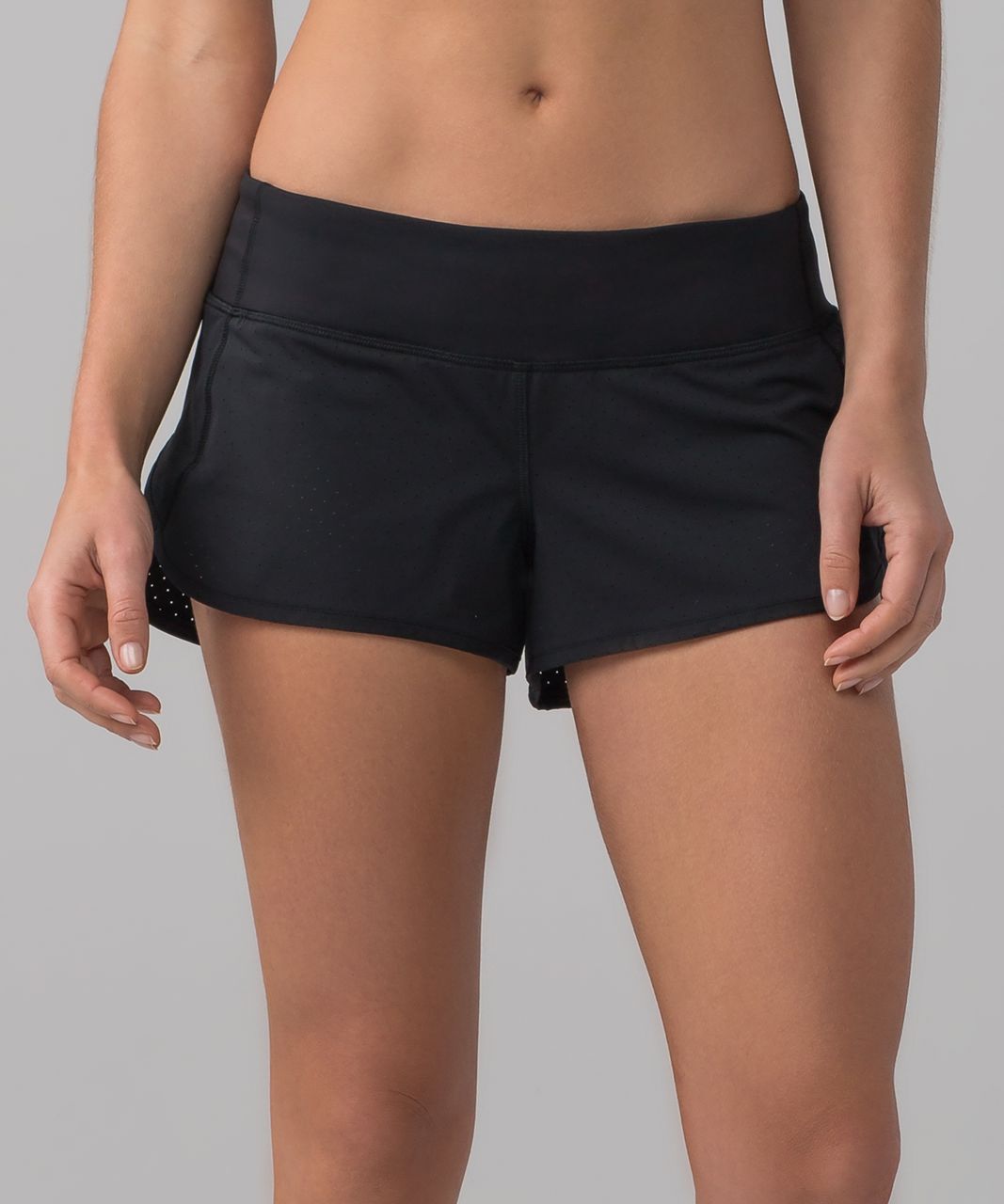 Perforated Run 5'' Short