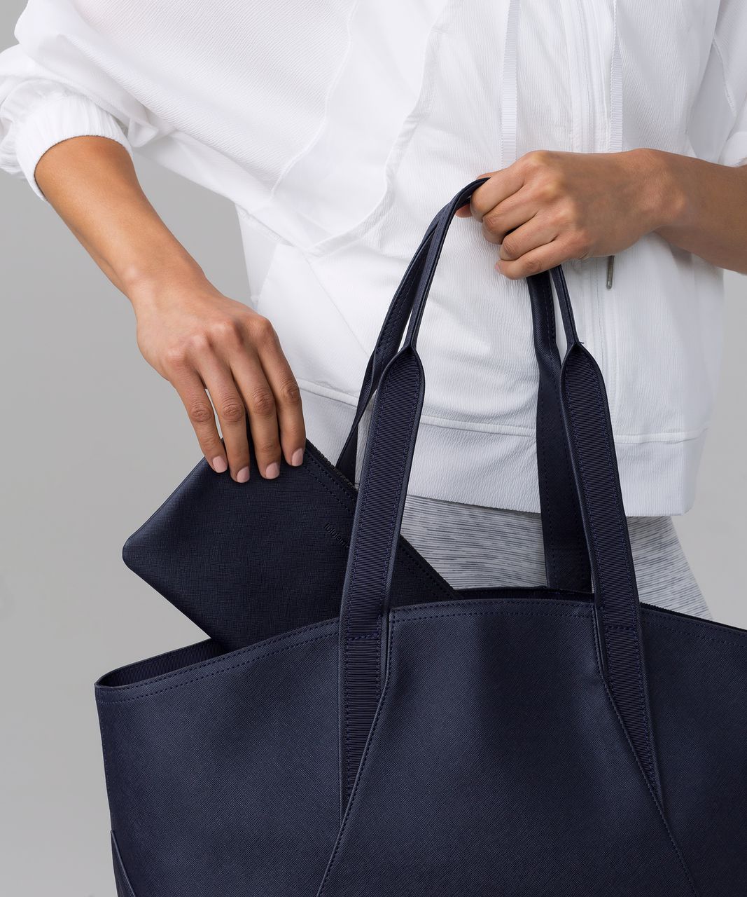 Lululemon All Day Tote (26L) - Midnight Navy