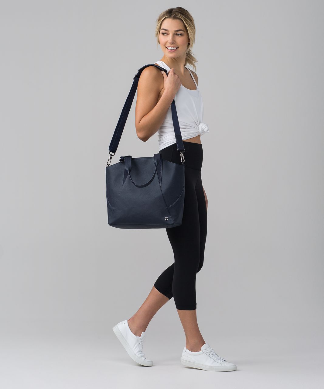 Lululemon All Day Tote (Mini) - Dark Olive - lulu fanatics