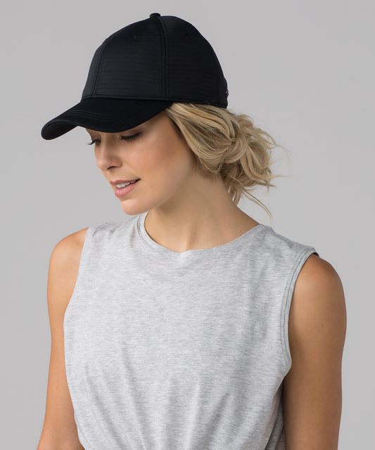 https://storage.googleapis.com/lulu-fanatics/product/25994/640/lululemon-baller-hat-stripe-spacer-black-0001-159542.jpg