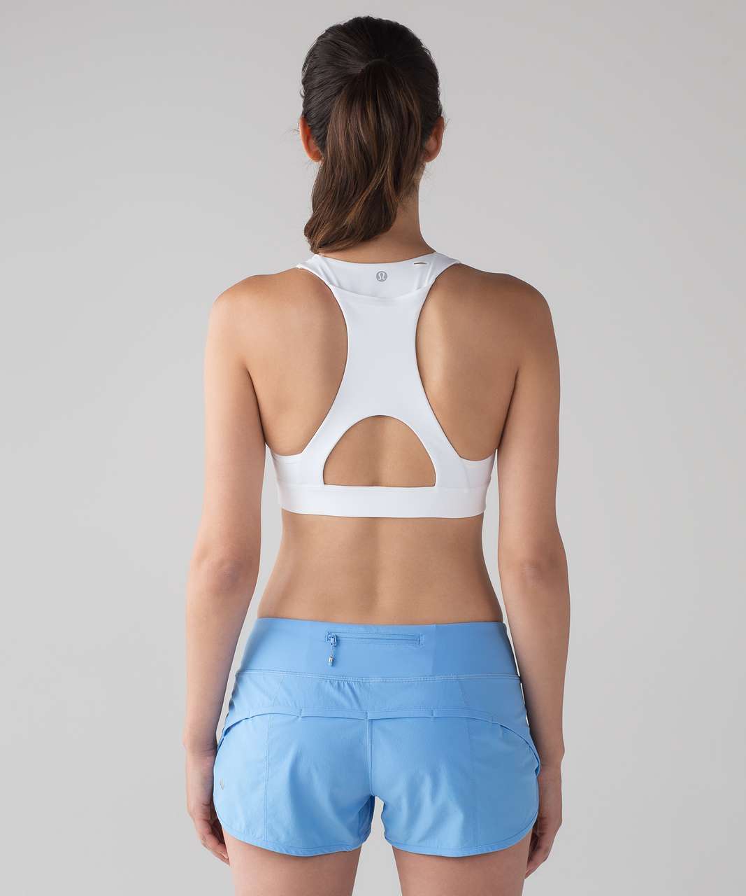 nike sports bra with phone pocket