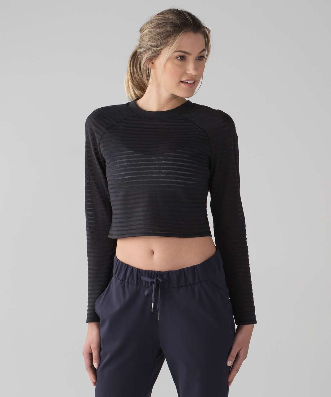 LULULEMON Women's(No Size Tag) Top Long Sleeve Shirt Side Slits Black