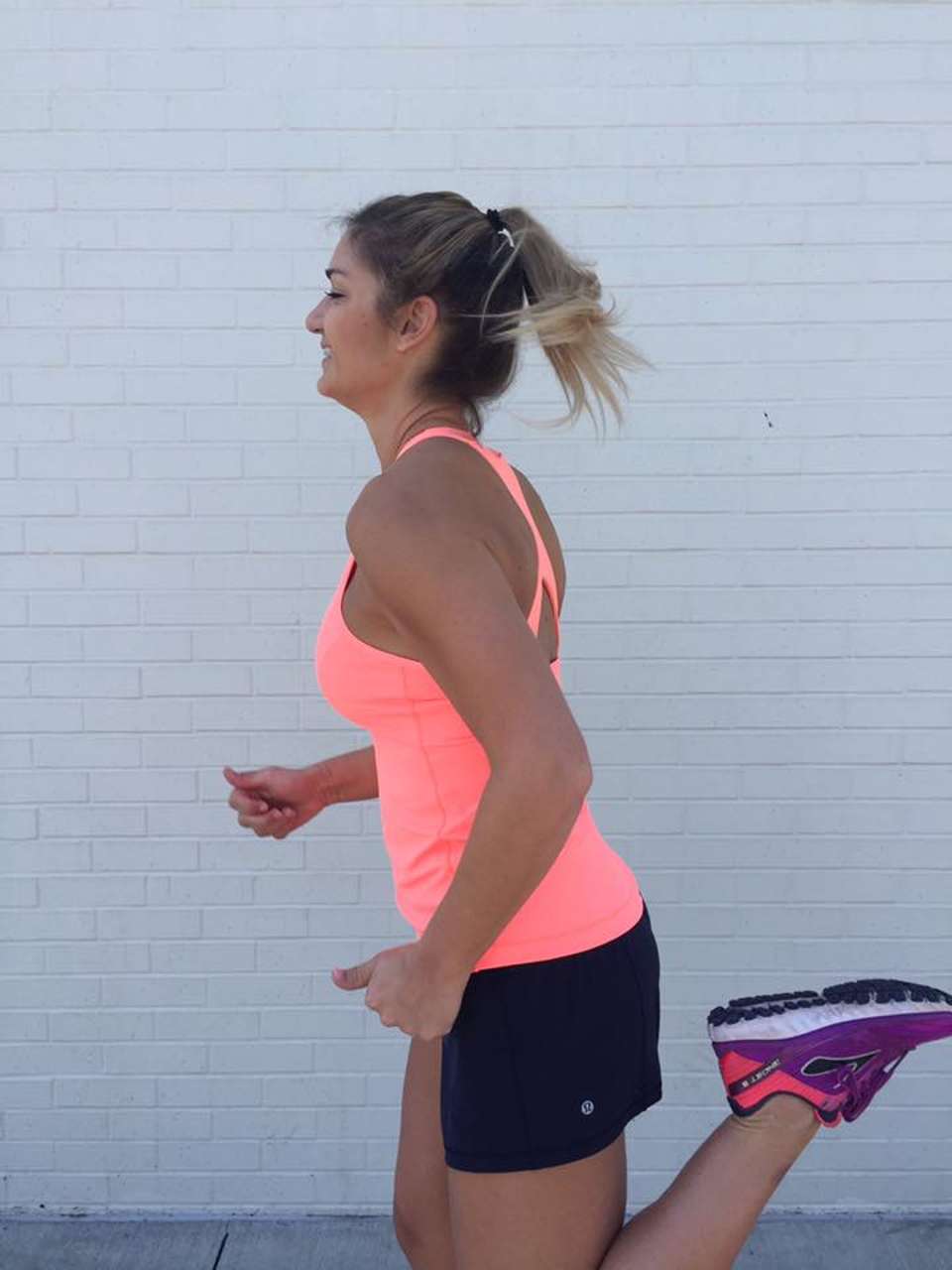 Lululemon Final Lap Tank - Pop Orange