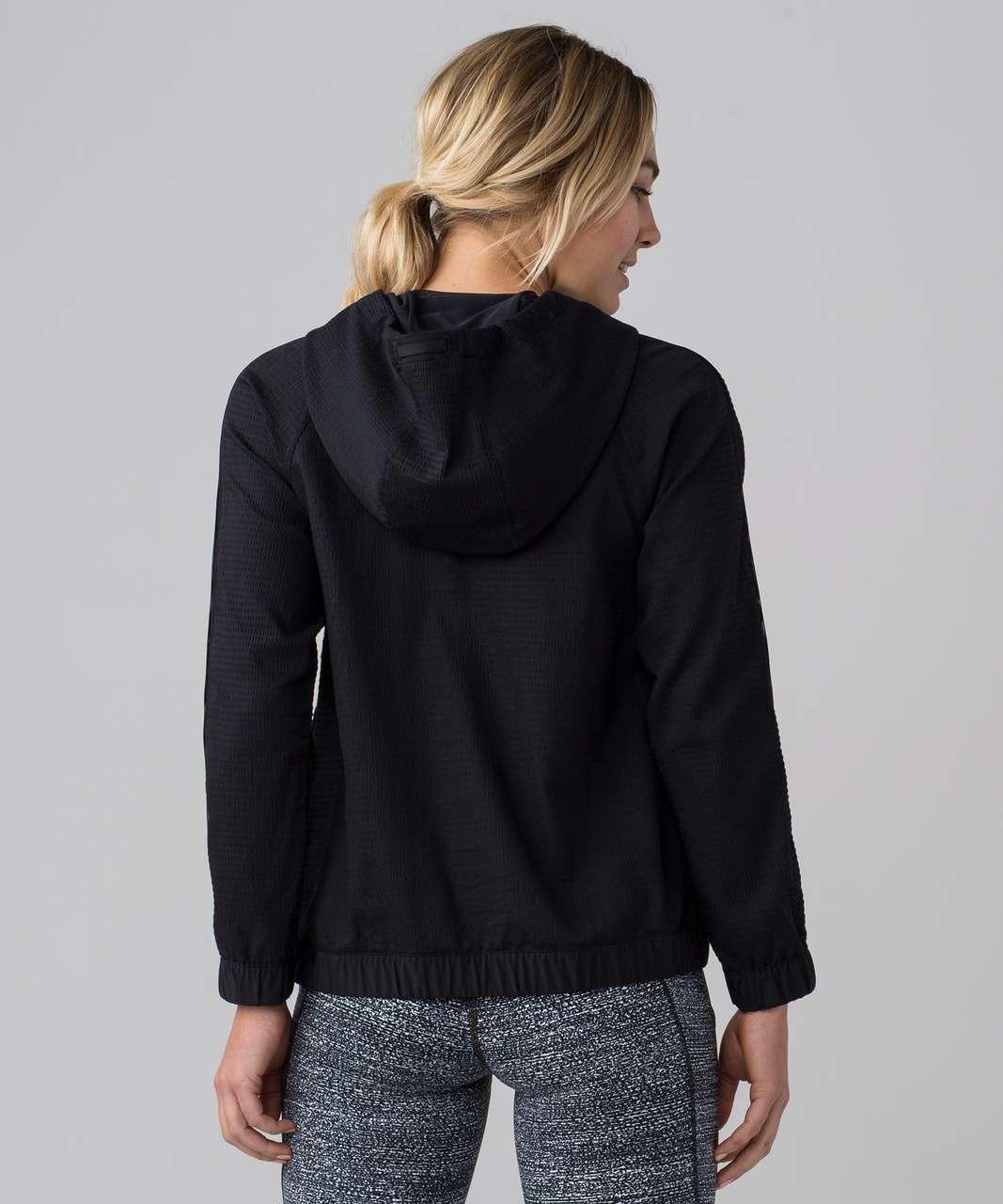 Lululemon Pack Light 1/2 Zip Pullover - Black (First Release)